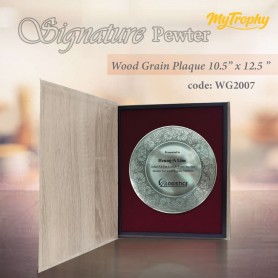 MyUniform The Crowning Glory Pewter Wood Grain Book Plaque 加冕荣耀锡质木纹盒