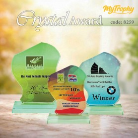 MyUniform Crystal Award