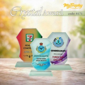 MyUniform Crystal Award