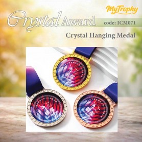 MyUniform Crystal Award