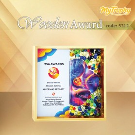 MyUniform Exclusive GEM Frame