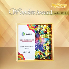MyUniform Exclusive GEM Frame